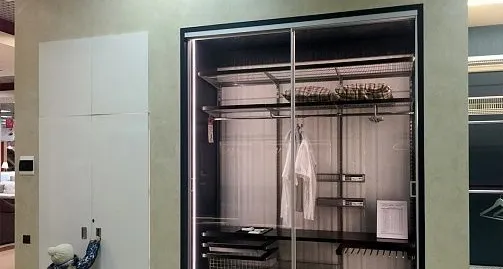 Подсветка гардероба